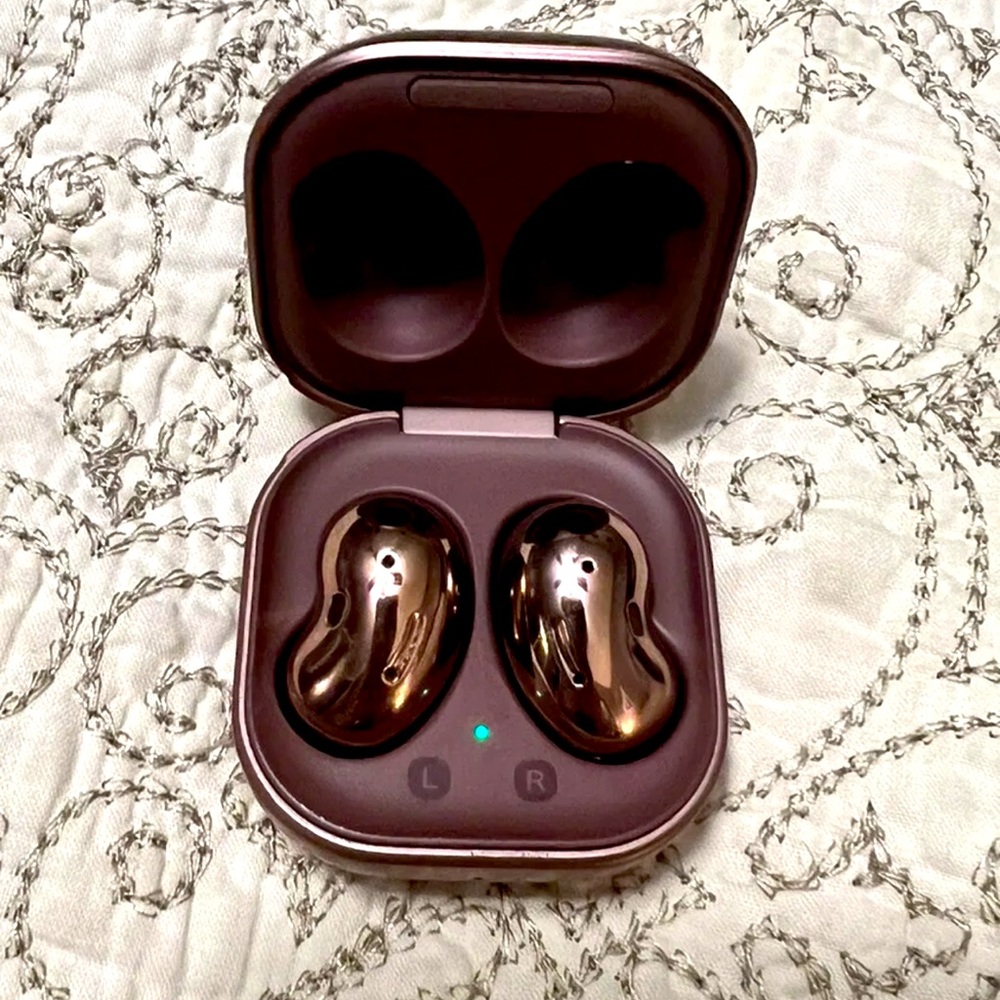 Samsung Galaxy Buds Live Wireless Headphones Mystic Bronze- Noise Canceling